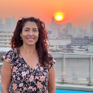 Meet your Posher, Sharon